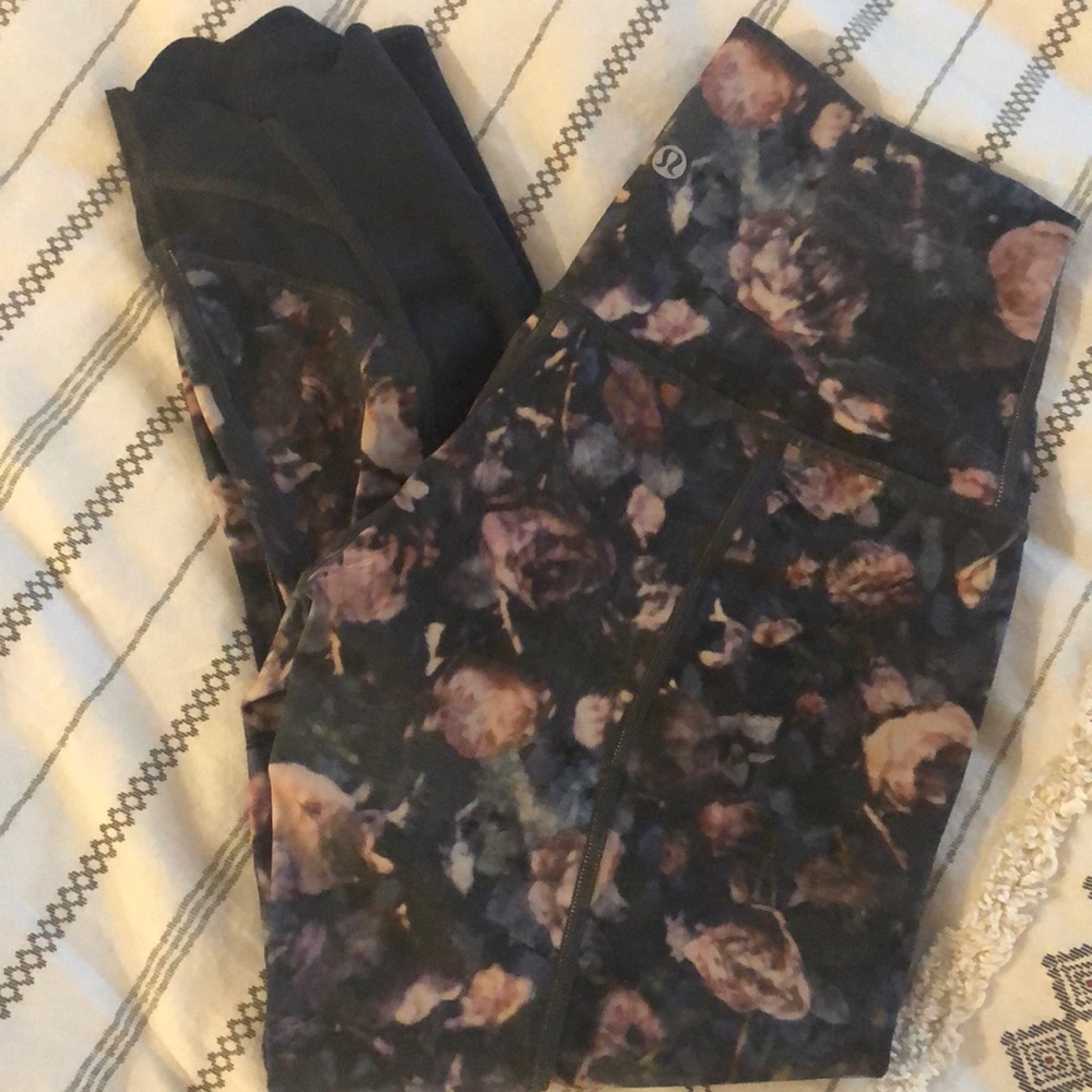 Lululemon gray and rose floral leggings sz8